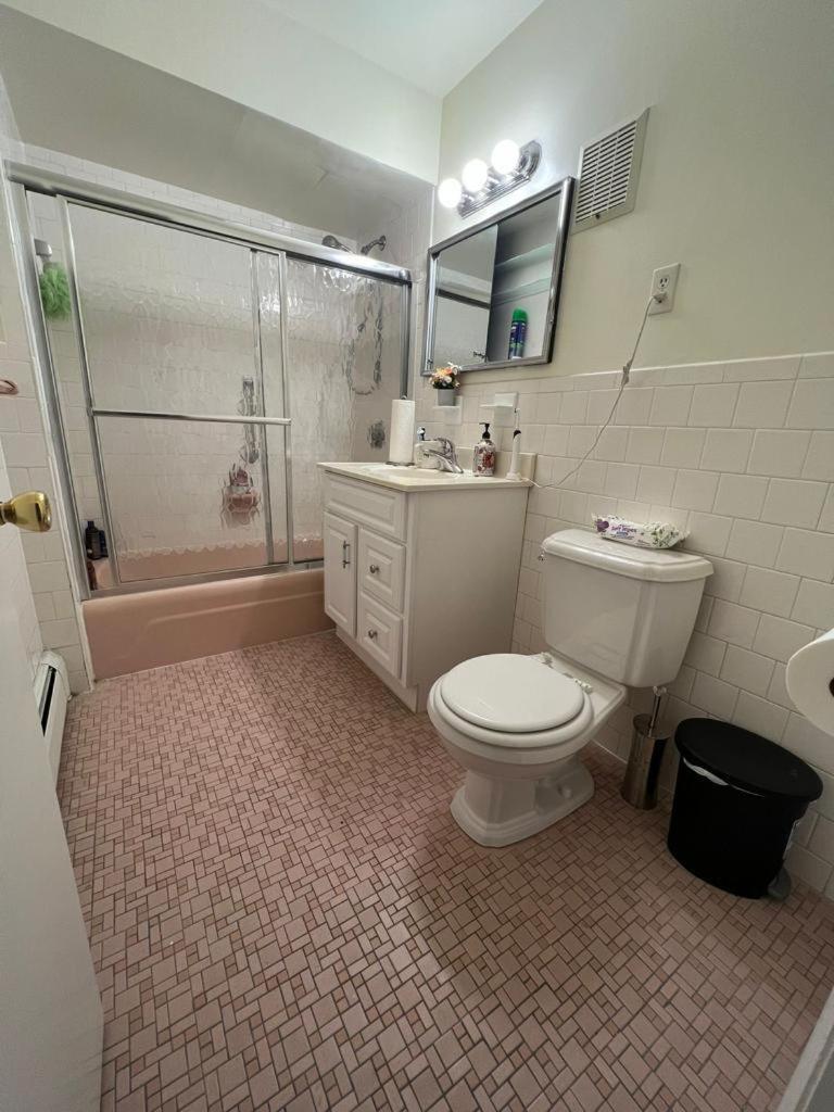 Private Room In A Grand House 보스톤 외부 사진